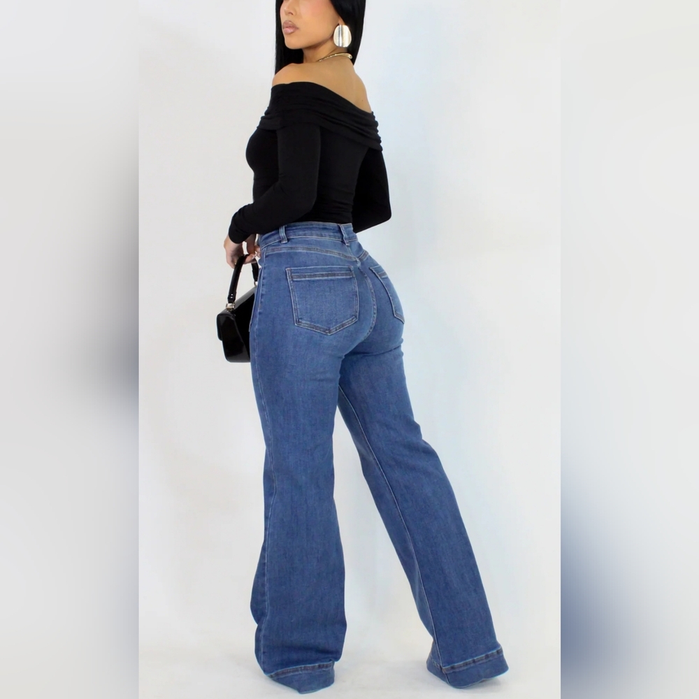 044. Classic Blue Wide Leg Jeans - Picture 2 of 2